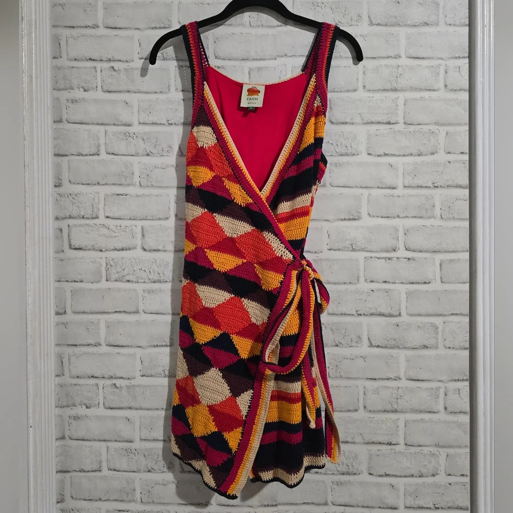 EUC Farm Rio Crochet Wrap Dress Multi size M - Picture 3 of 9